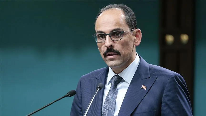 Cumhurbaşkanlığı Sözcüsü Kalın koronavirüs tedavisinin son aşamasında Cumhurbaşkanlığı Sözcüsü İbrahim Kalın, Twitter hesabından yaptığı açıklamada, "Hafif semptomlarla