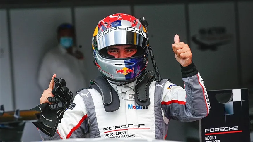 Türkiye'nin başarılı motor sporları pilotlarından Red Bull sporcusu Ayhancan Güven,
