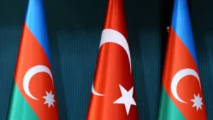 Ulaştırma ve Altyapı Bakanı Mehmet Cahit Turhan, Azerbaycan ile Türkiye