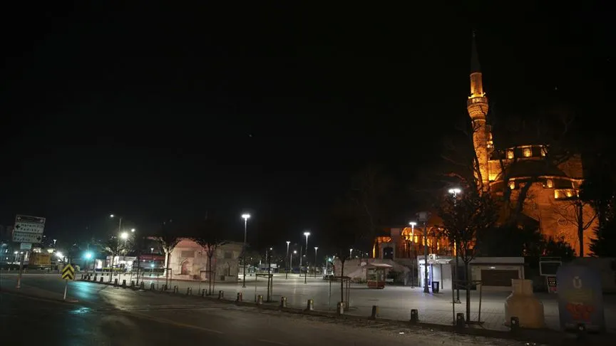Yeni tip koronavirüsle (Kovid-19) mücadele kapsamında 30 büyükşehirle Zonguldak'ta hafta