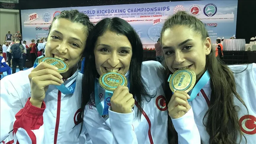 Türkiye Kick Boks Milli Takımı'nın 3 altın, 5 gümüş ve