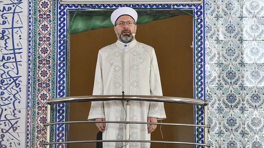 Ahmet Hamdi Akseki Camisi'nde cuma namazını kıldıran Diyanet İşleri Başkanı