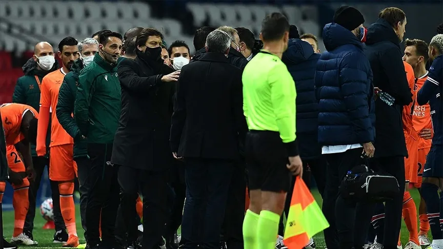 Medipol Başakşehir Yardımcı Antrenörü Pierre Webo'nun, Paris Saint-Germain (PSG) ile