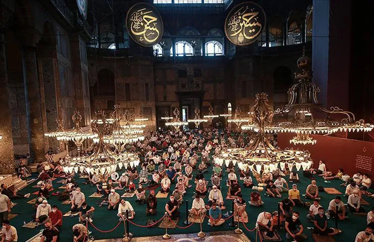İran lideri Hamaney'in Uluslararası İlişkiler Danışmanı Velayeti, Ayasofya-i Kebir Cami-i