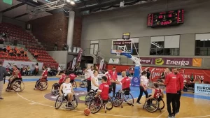 Tekerlekli Sandalye Basketbol Erkek Milli Takımı, Polonya'nın Walbrzych kentinin ev