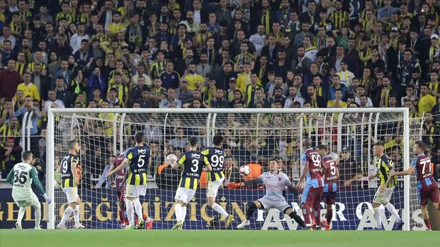 Fenerbahçe ile Trabzonspor, Süper Lig'de yarın yapacakları maçla 124. kez