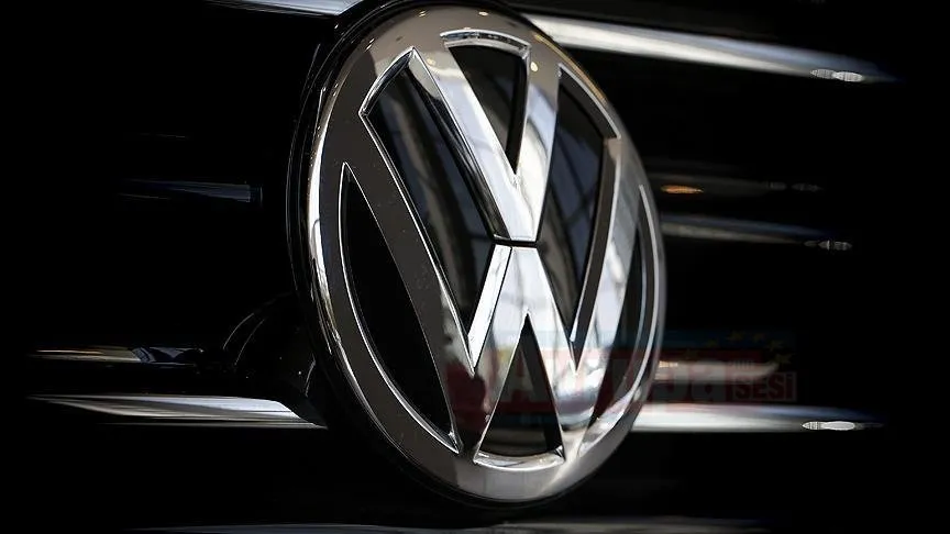 BERLİN Volkswagen, enerji tedarik edecek ve elektrikli arabalar için şarj