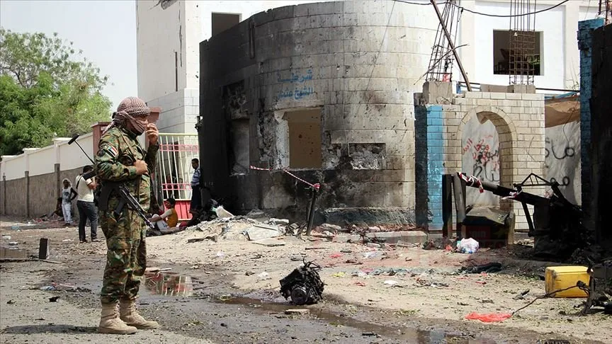 Yemen İçişleri Bakanlığı, geçici başkent Aden'de askeri karargah ile emniyet