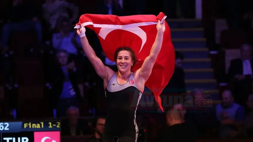Elde ettiği şampiyonluklarla Türk güreş tarihine adını altın harflerle yazdıran