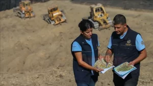 İzmir'in Karabağlar ilçesinde başlayıp Seferihisar ve Menderes ilçelerine sıçradıktan 2