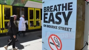 Melbourne Belediyesi, sadece yaya ve tramvayların kullandığı ünlü Bourke Caddesi'nde