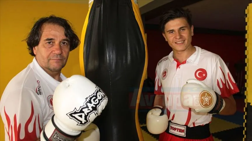 Bu yıl düzenlenen Avrupa Kick Boks Şampiyonası'nda kilosunda Avrupa üçüncüsü