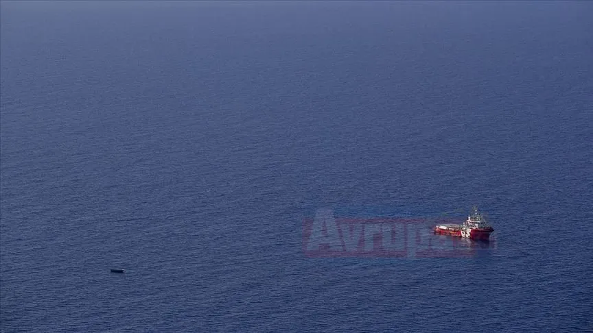 Libya açıklarında göçmenleri taşıyan teknenin alabora olması sonucu 145 kişinin