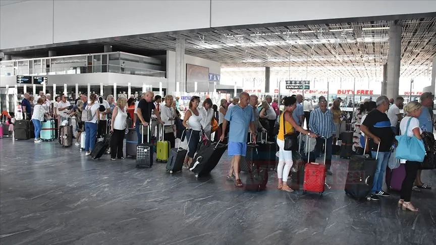 İngiltere'nin Ankara Büyükelçiliğinden, İngiliz tur operatörü Thomas Cook'un iflasından sonra