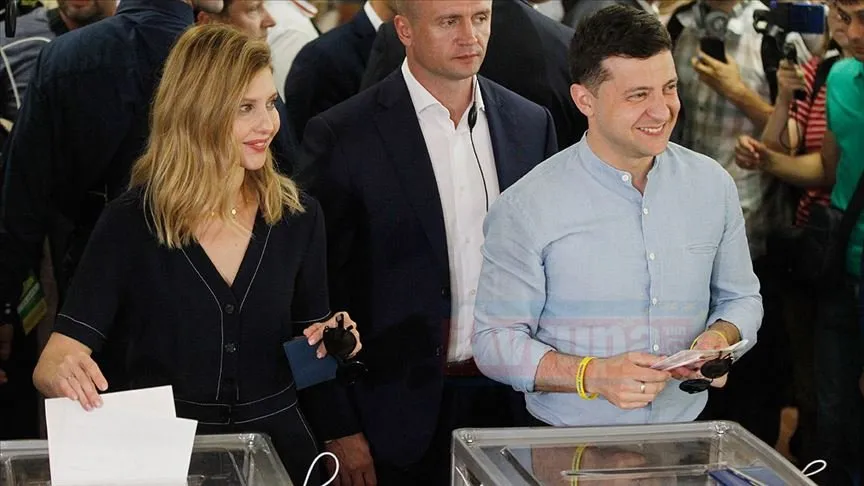 Ukrayna'daki erken genel seçime ilişkin sandık çıkış anketlerine göre Devlet