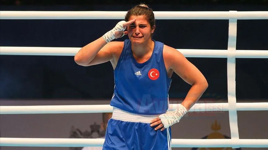 Dünya Kadınlar Boks Şampiyonası'nda milli sporcu Busenaz Sürmeneli, altın madalya