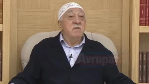 Berlin     Alman Süddeutsche Zeitung, eğitim alma isteğiyle FETÖ'ye