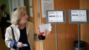 Geçtiğimiz Nisan ayında yapılan seçimin de bir hükümet çözümü üretemediği