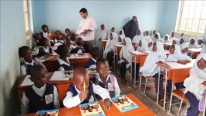 Silahlı kişilerin Kaduna eyaletindeki liseye düzenlediği baskında 6 kız öğrenci