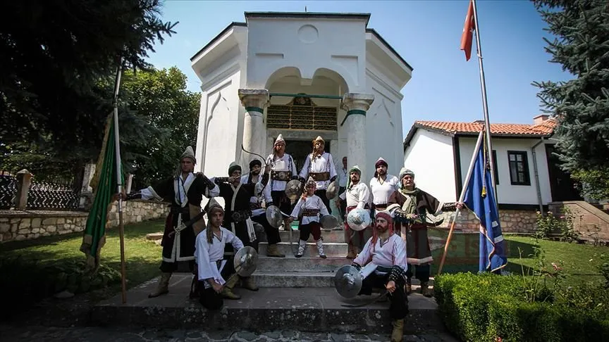 Osmanlı Devleti'nin kurucusu Osman Gazi'nin babaannesi, Ertuğrul Gazi'nin annesi olan