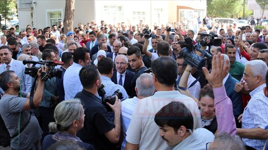 İçişleri Bakanlığınca Mardin Büyükşehir Belediyesi Başkan Vekilliğine görevlendirilen Vali Mustafa