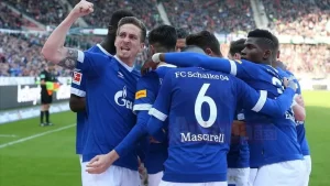 Berlin   Bundesliga'nın 27. haftasında Schalke 04, deplasmanda Hannover 96'yı