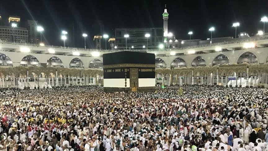 Suudi Arabistan, henüz hac mevsimi gelmeden kutsal topraklara 1 milyona