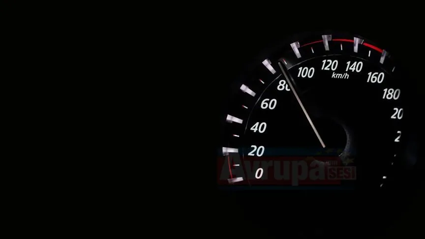   Avrupa Parlamentosu, Mayıs 2022'den itibaren yeni otomobillere zorunlu hız