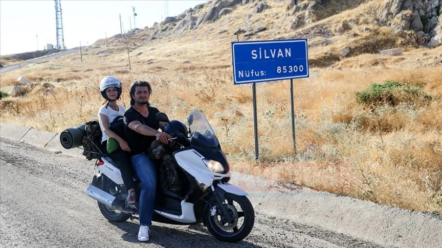 İstanbul'da 3 yıl önce yaşamlarını birleştiren öğretmen Kadir ve Duygu