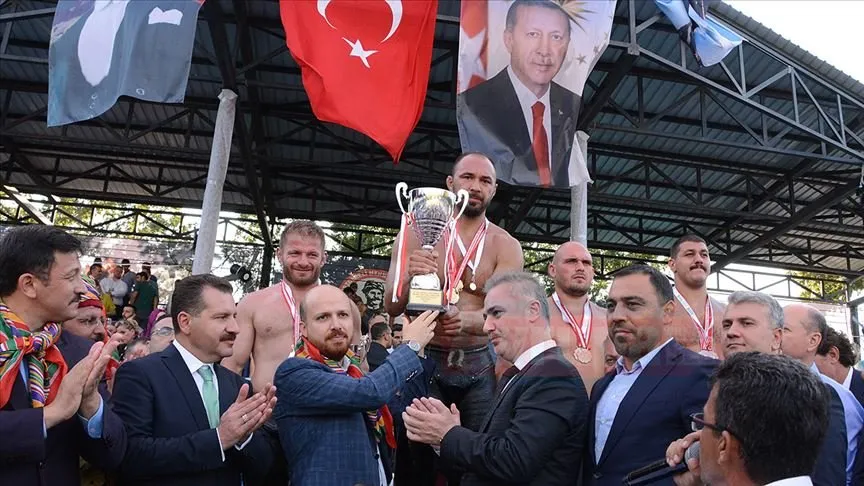 Kurtdereli Mehmet Pehlivan anısına bu yıl 60'ıncısı düzenlenen Geleneksel Kurtdereli