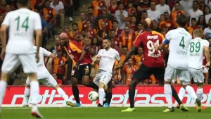 Galatasaray, Süper Lig'in 2. haftasında konuk ettiği Konyaspor'la son dakikada