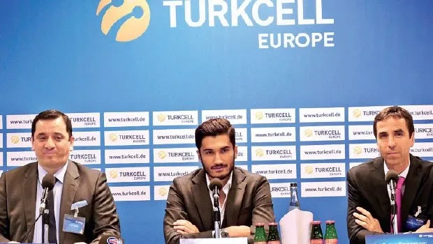 Milli futbolcu Nuri Şahin, Turkcell Europe’ın yeni reklam yüzü oldu.