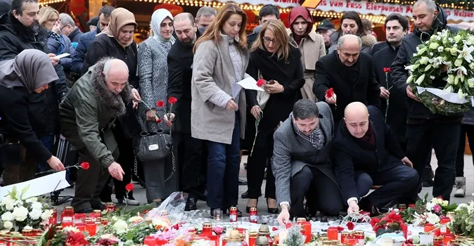 Geçiş yapacak olursak, seyahat sektöründe ise alternatif tatil rotaları popülerlik