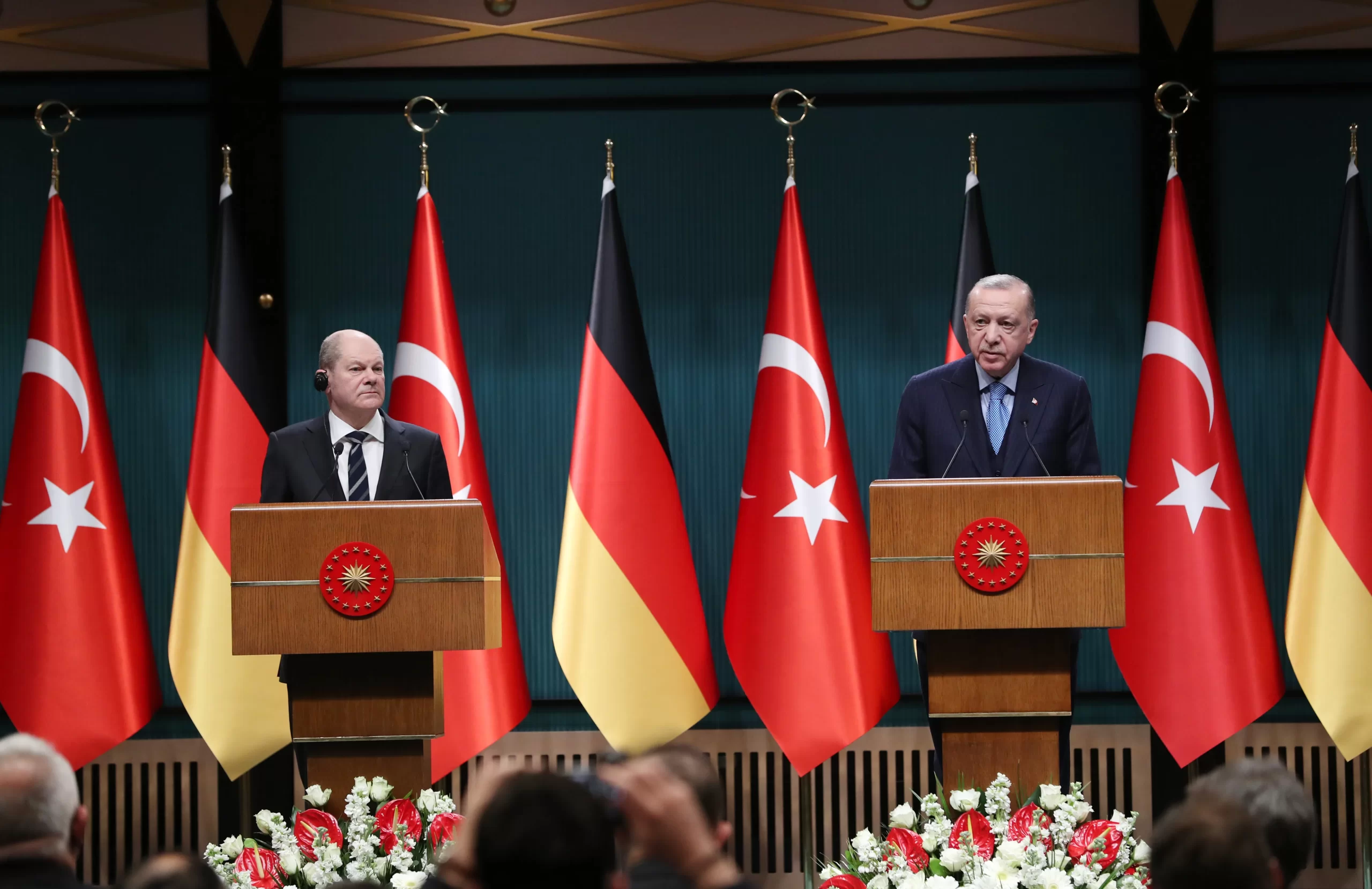"Türkiye'ye resmi ziyarette bulunan AlmanyaFederal Cumhuriyeti Şansölyesi Olaf Scholz'un bu