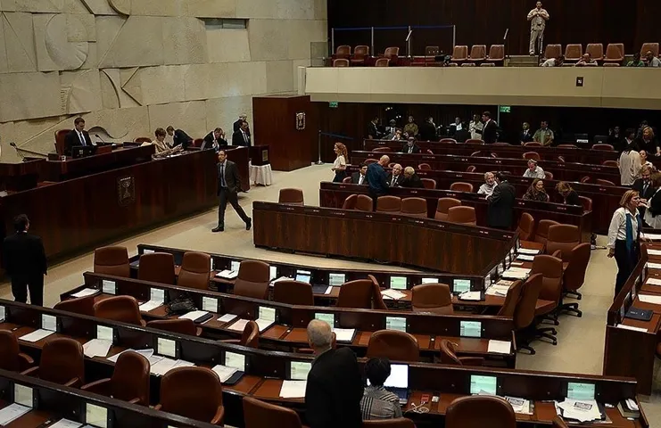 İsrail'de Binyamin Netanyahu'nun koalisyon hükümetini kurarak yeniden başbakanlık koltuğuna oturmasını