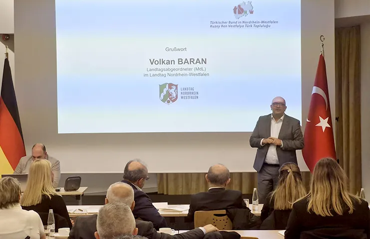 Kuzey Ren-Vestfalya Türk Topluluğu (TB NRW), "Demokrasi ve Katılım için