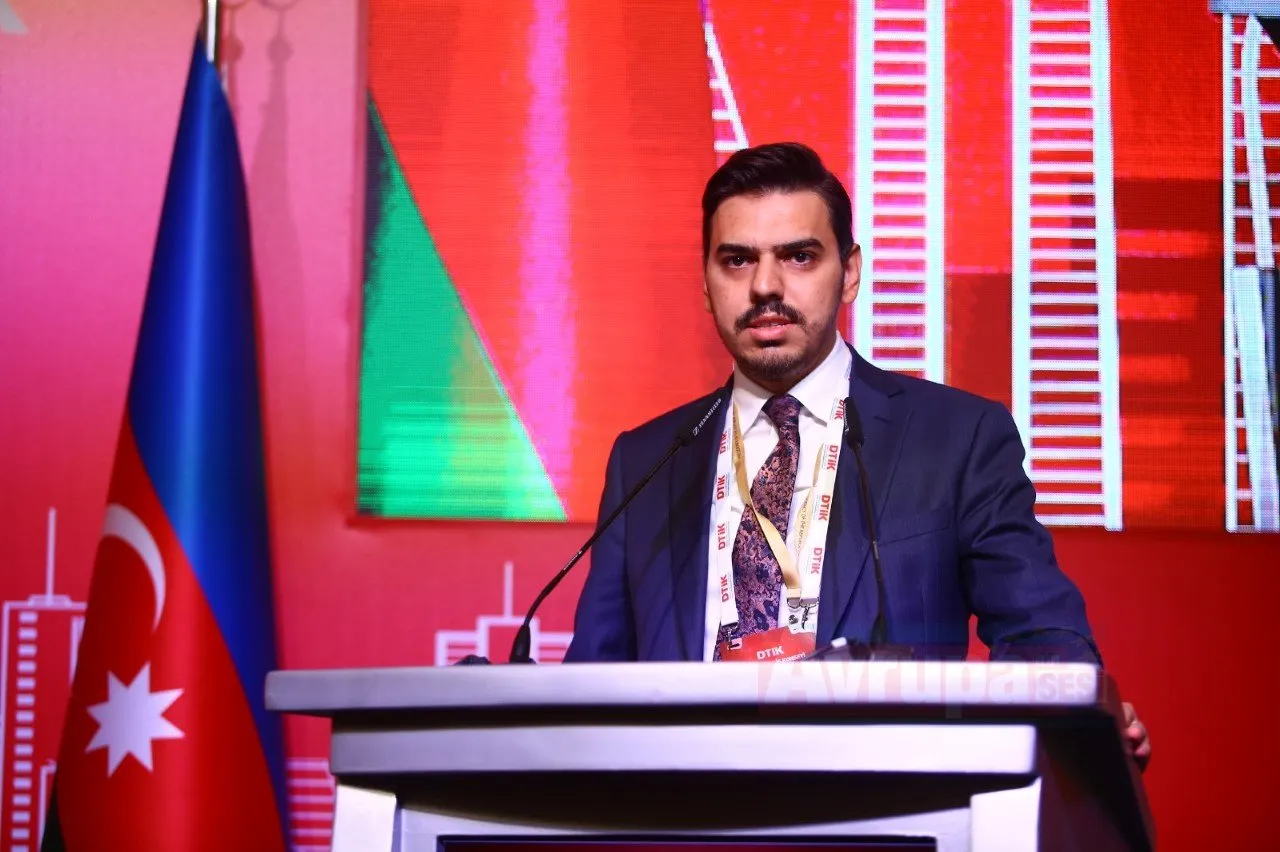 Eren, ‘‘Türkiye'nin başta Azerbaycan olmak üzere Türk dünyası ile ilişkilerinin