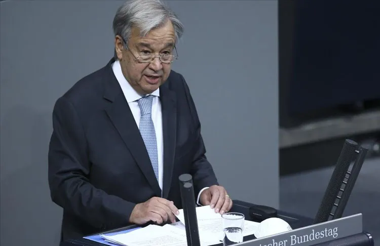 Birleşmiş Milletler (BM) Genel Sekreteri Antonio Guterres, Almanların BioNTech'in kurucuları