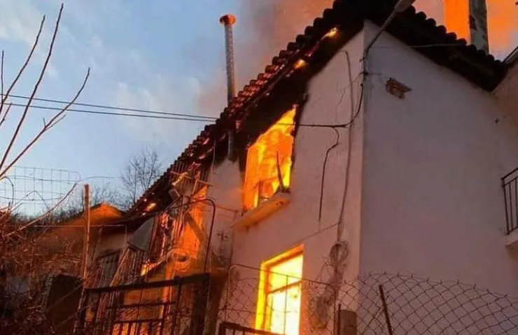 İskeçe’nin dağlık bölgesi köylerinden Sinikova’da çıkan yangında malesef iki yaşlı