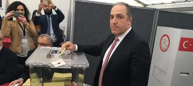 AK Parti İstanbul Milletvekili ve İnsan Haklarını İnceleme Komisyonu Başkanı