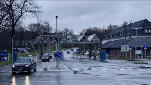 Almanya'da Köln-Wahn Askeri Hava Üssü'nün, sabotaj şüphesiyle giriş çıkışlara bir