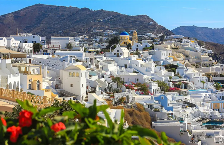Santorini Adası'nda artan sismik hareketlilik nedeniyle önemli tedbirler alındı.  Yunanistan'ın