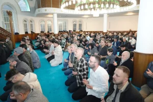 Oruçların tutulduğu, iftarların bir arada paylaşıldığı, mukabelelerin okunduğu ve teravih
