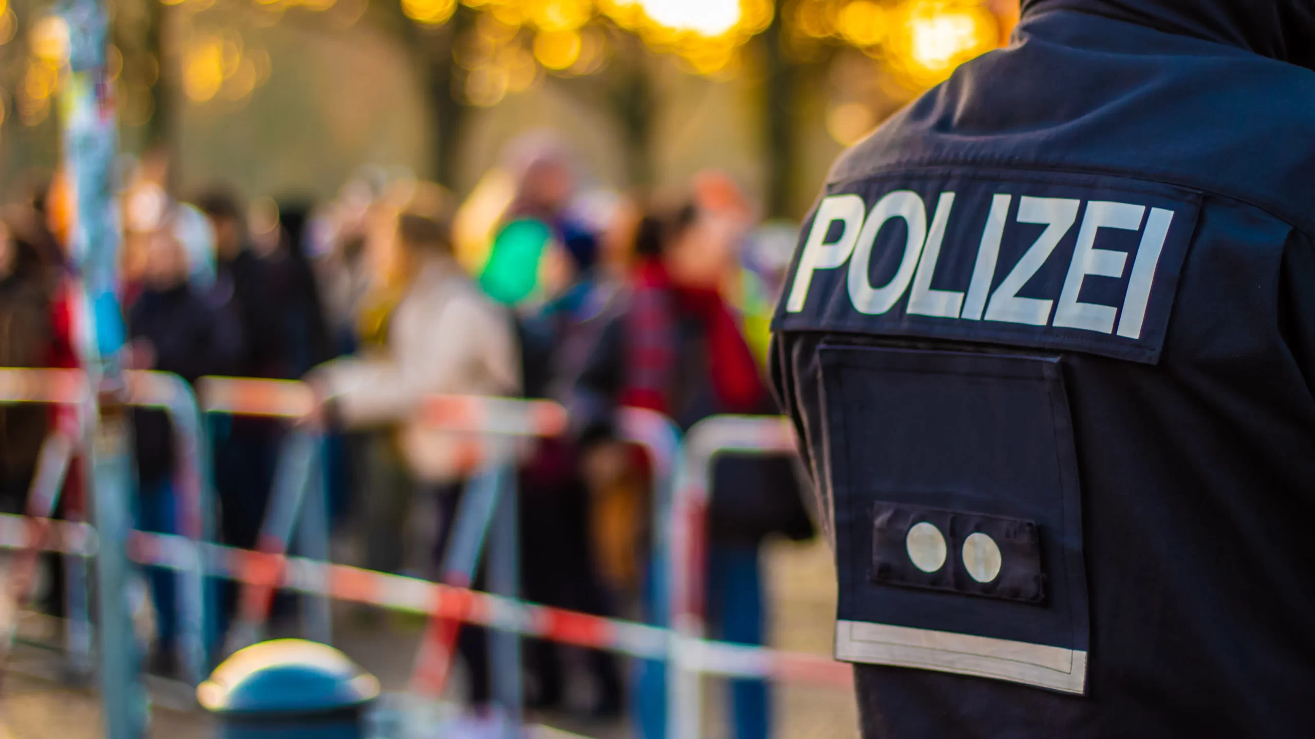 Almanya’nın Mannheim kentinde bir aracın kalabalığın içine dalması sonucu 2