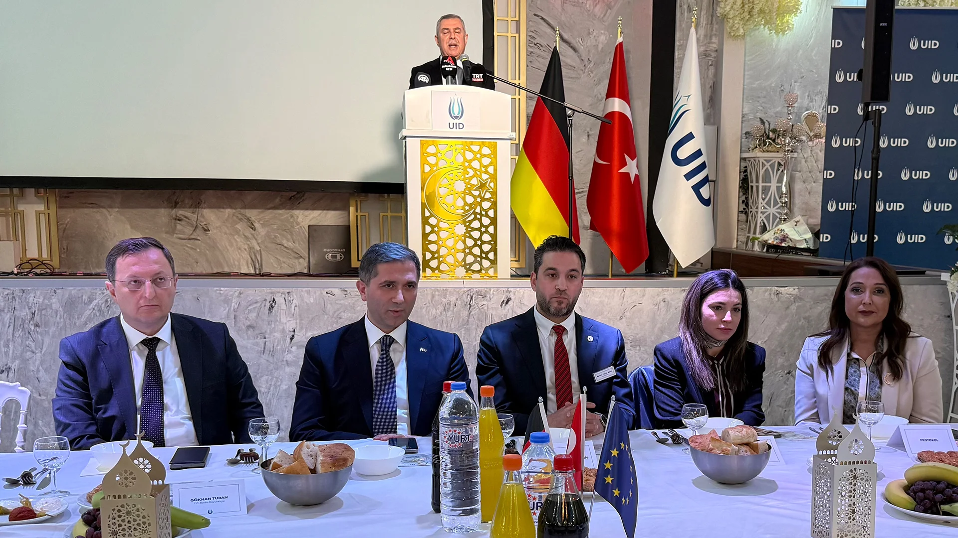 Uluslararası Demokratlar Birliği (UID) Genel Merkezi tarafından düzenlenen iftar programına,