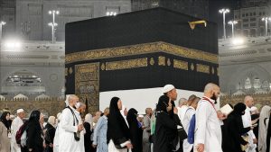 Suudi Arabistan, yarından itibaren çalışma izni, hac vizesi ya da