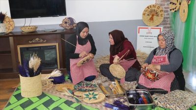 Hatay’ın Altınözü ilçesinde, geleneksel buğday sapı örücülüğüyle üretilen ve 2022
