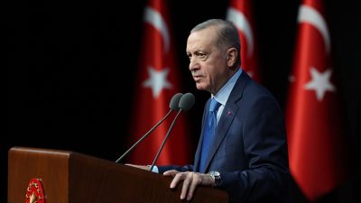 Başkan Erdoğan Dünya İnsani Yardım Günü’nde Gazze’ye desteğini vurguladı! Başkan Recep Tayyip Erdoğan, “Dünya İnsani Yardım Günü” dolayısıyla önemli