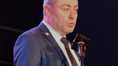 NRW’de ikinci tur öncesi uyarı: “Sandığa gitmek demokrasi için şart” Almanya’nın Kuzey Ren-Vestfalya eyaletinde 14 Eylül’de yapılan yerel seçimlerin ardından,