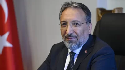 Diyanet İşleri Başkanlığına Prof. Dr. Safi Arpaguş atandı İstanbul Müftüsü Prof. Dr. Safi Arpaguş, Diyanet İşleri Başkanlığı görevine